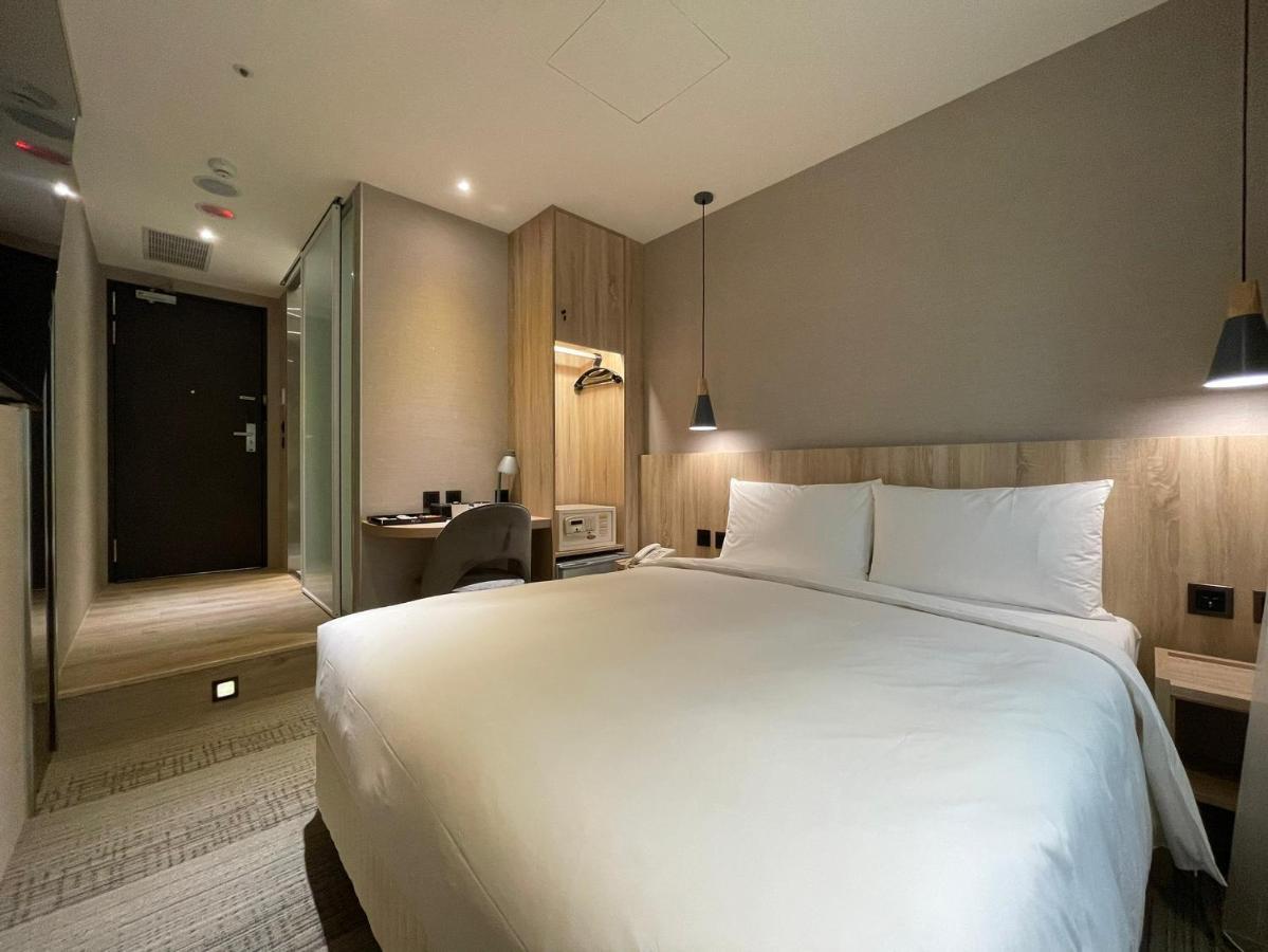 N Hotel Тайбей Екстер'єр фото